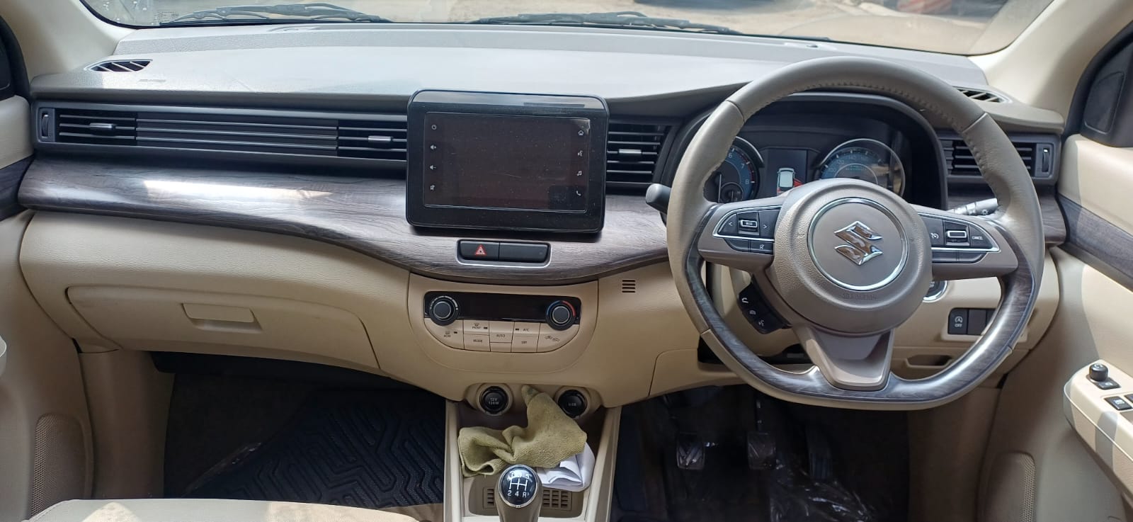 Maruti Suzuki Ertiga Zxi Plus